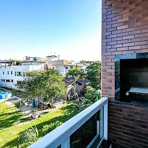 https://apto-amplo-com-suite-na-praia-de-santinho-sbr304.santa-catarina-brasil.com
