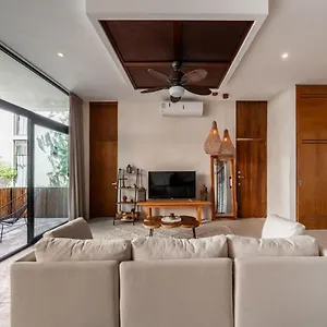 https://meraki-sanctuary-beach-club-access.tulum-hotels.net